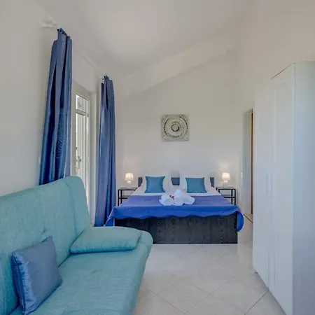 Kalinic بيت للعطل