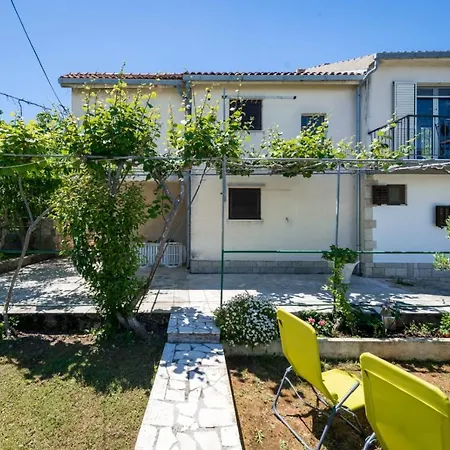 Kalinic Semesterbostad